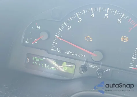 2002 Lincoln Ls V8 Auto z USA, uszkodzony, nr VIN 1LNHM87AX2Y693891